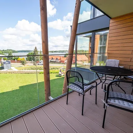 P R A T U M 33 Lägenhet Mikołajki