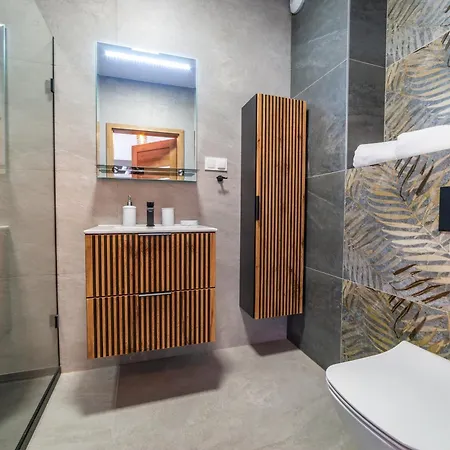 Apartamento P R A T U M 33